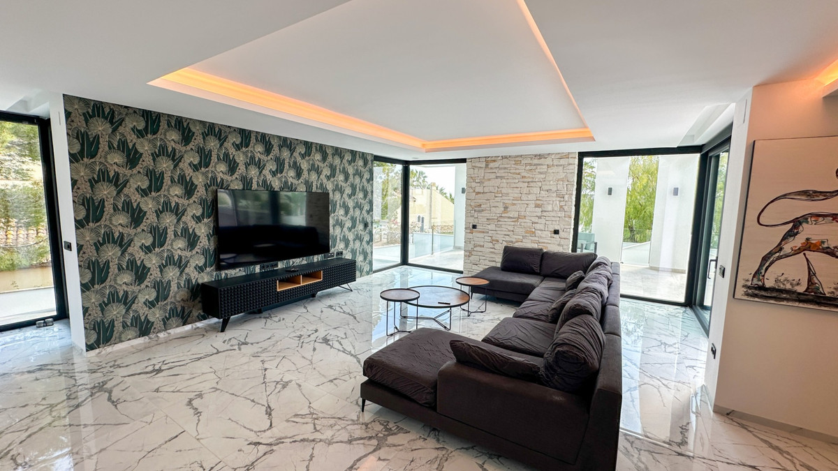ShowFeedImage House – Detached Villa in Orihuela