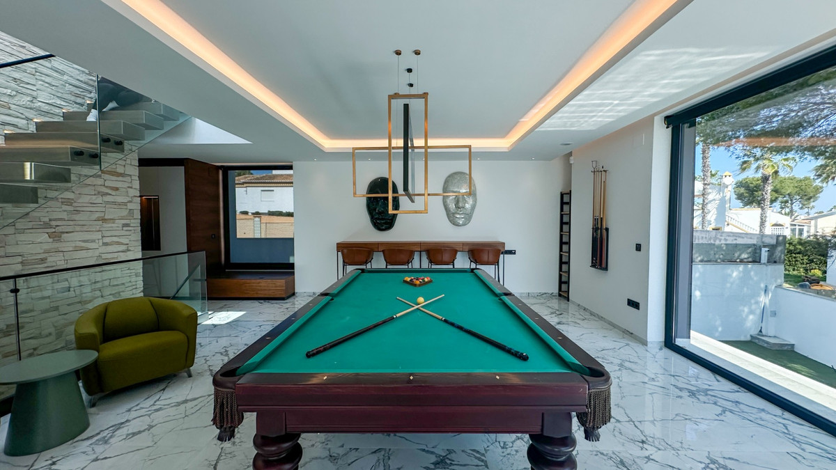 ShowFeedImage House – Detached Villa in Orihuela