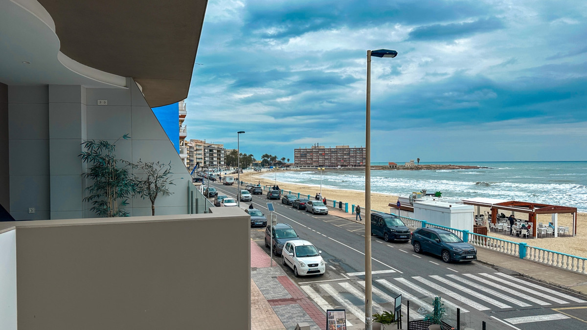 ShowFeedImage Apartment – Middle Floor Apartment in Torrevieja