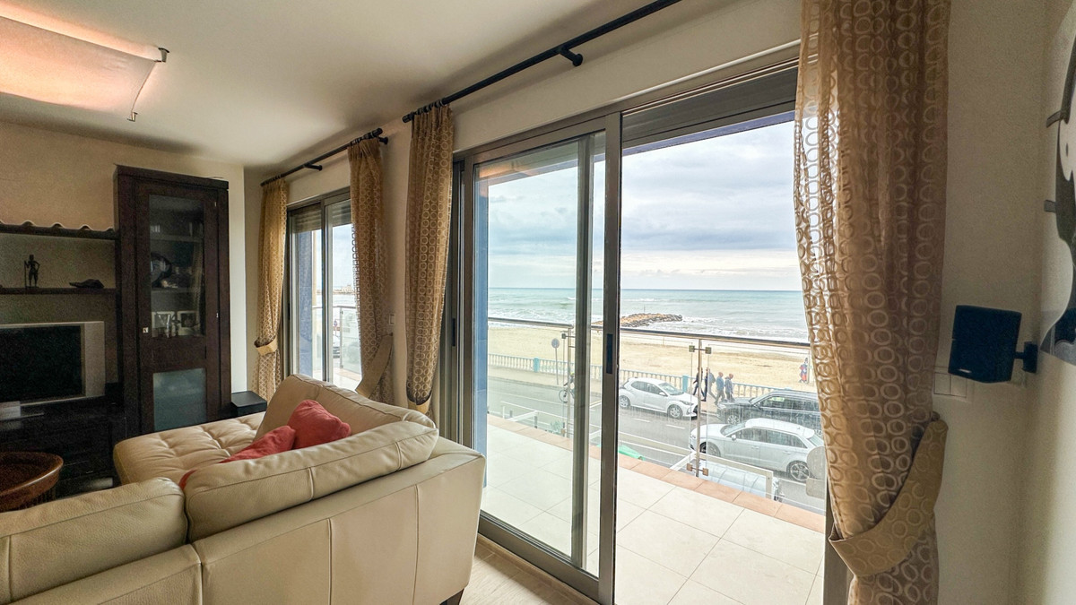 ShowFeedImage Apartment – Middle Floor Apartment in Torrevieja