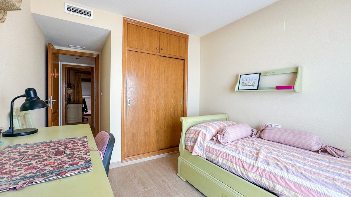 ShowFeedImage Apartment – Middle Floor Apartment in Torrevieja