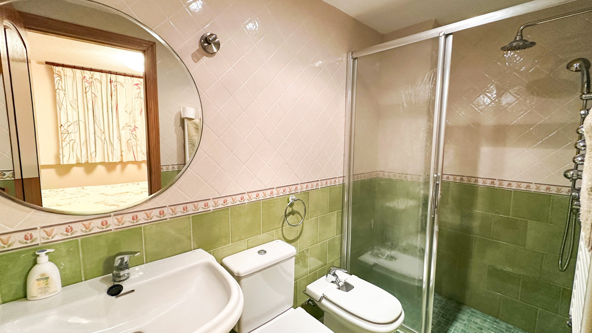 ShowFeedImage Apartment – Middle Floor Apartment in Torrevieja