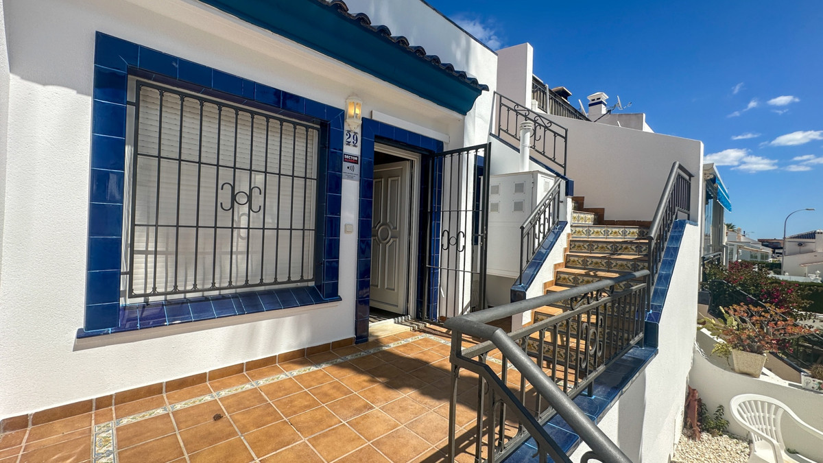 ShowFeedImage House – Townhouse in Orihuela