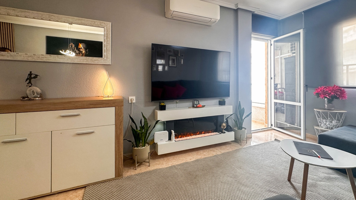 ShowFeedImage Apartment – Middle Floor Apartment in Torrevieja