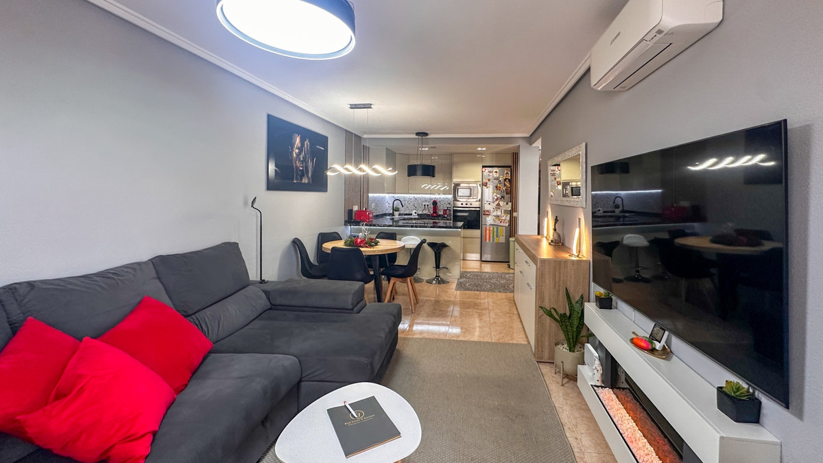 ShowFeedImage Apartment – Middle Floor Apartment in Torrevieja