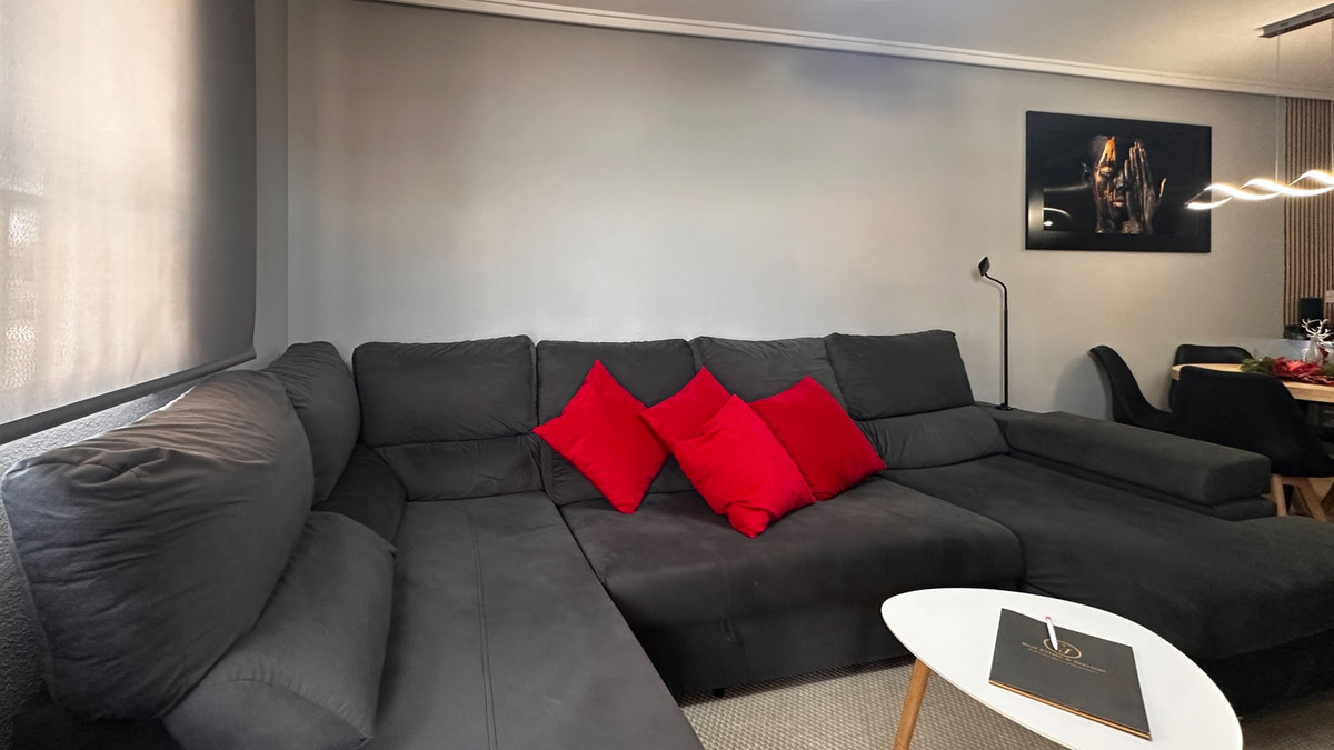 ShowFeedImage Apartment – Middle Floor Apartment in Torrevieja