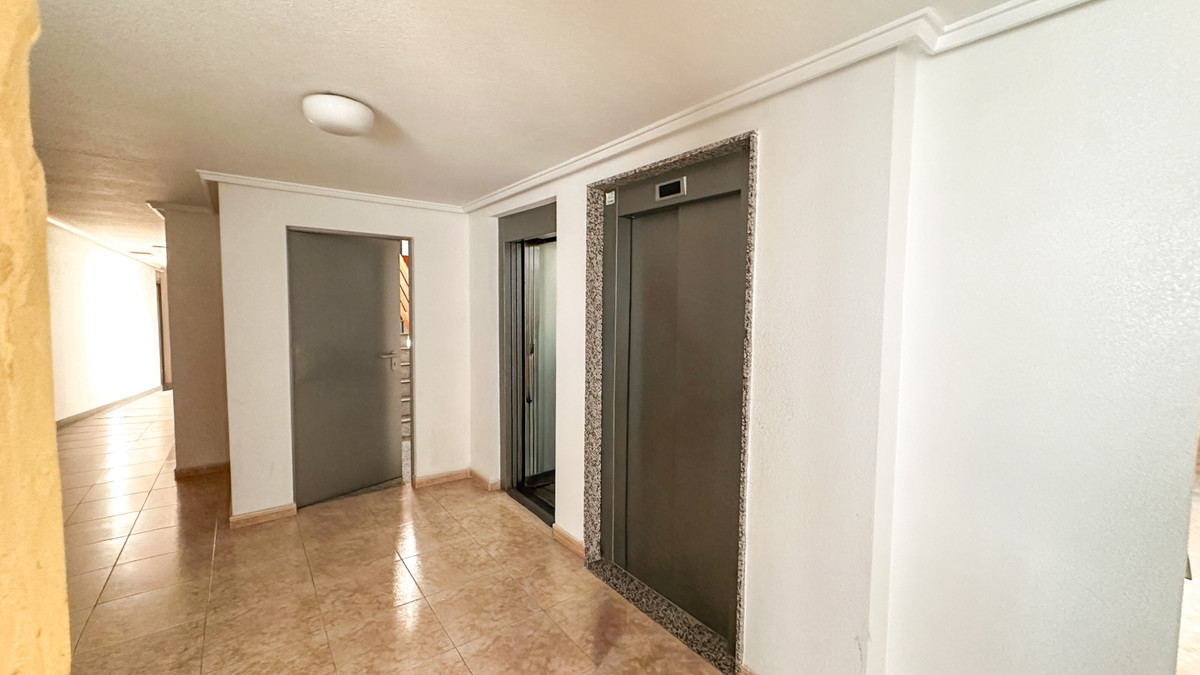 ShowFeedImage Apartment – Middle Floor Apartment in Torrevieja