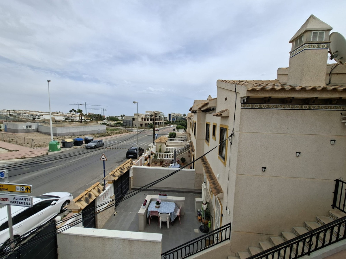 ShowFeedImage House – Bungalow in Orihuela