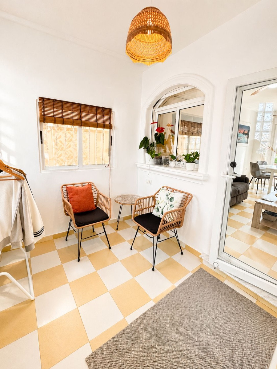 ShowFeedImage House – Detached Villa in Torrevieja