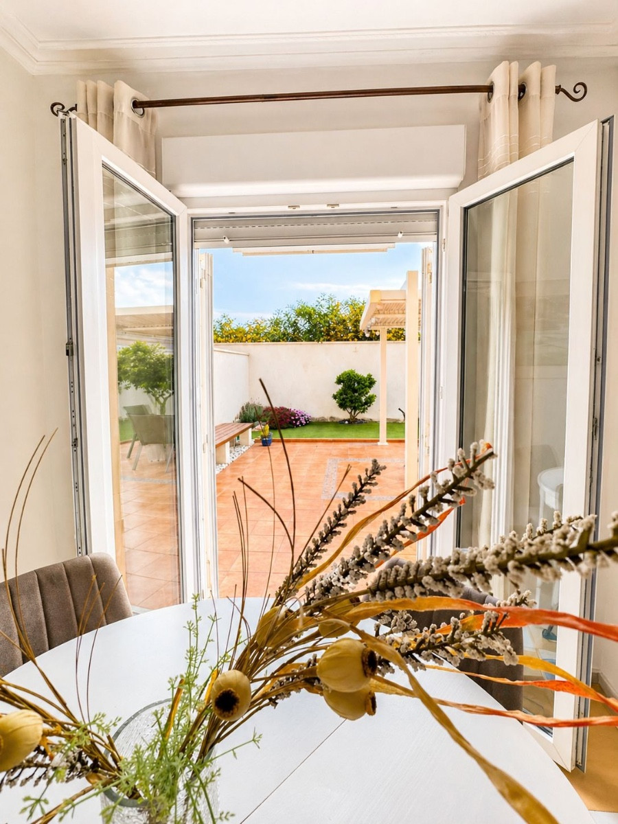 ShowFeedImage House – Detached Villa in Torrevieja