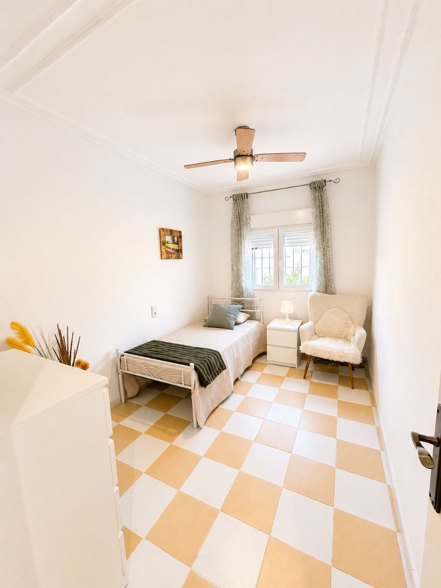ShowFeedImage House – Detached Villa in Torrevieja