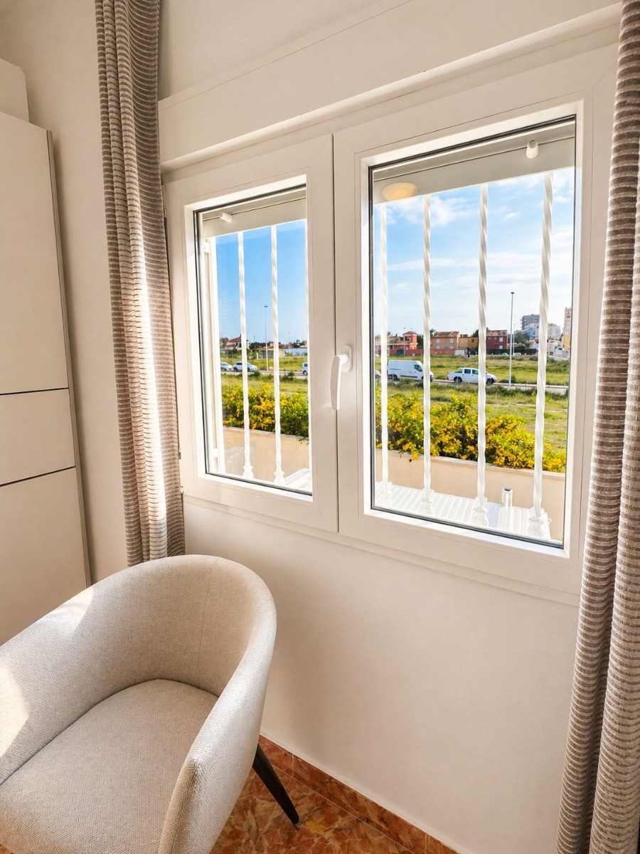 ShowFeedImage House – Detached Villa in Torrevieja