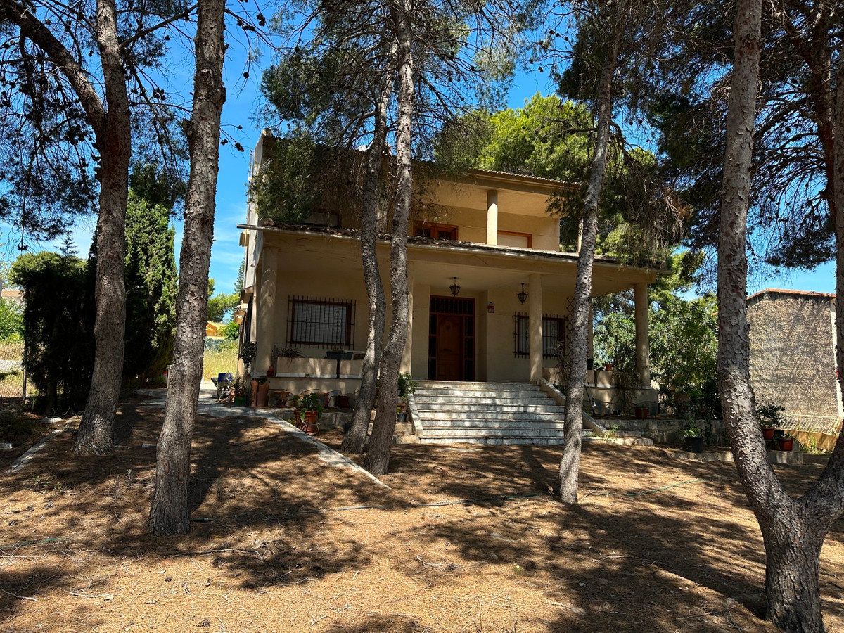 House – Detached Villa in Torrevieja