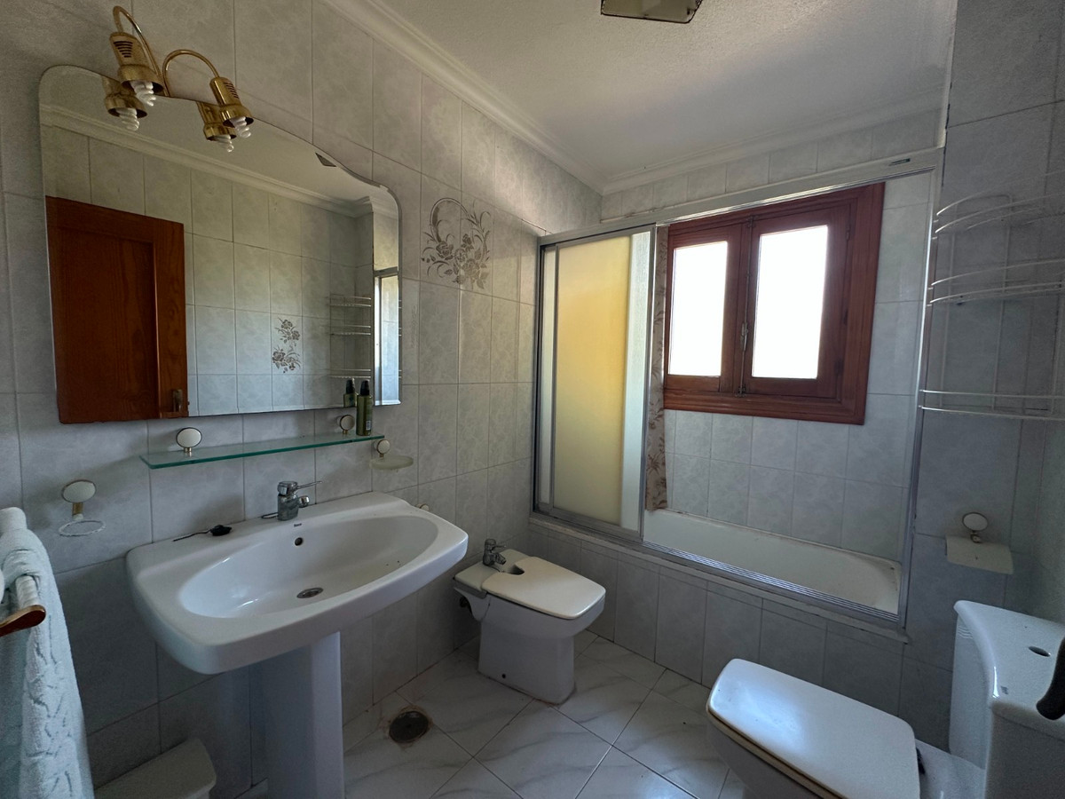 House – Detached Villa in Torrevieja