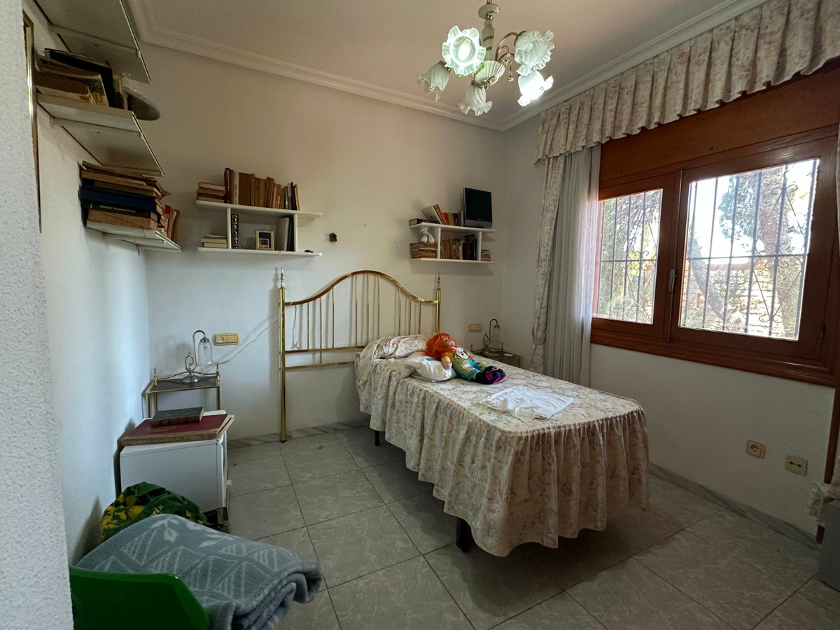 House – Detached Villa in Torrevieja