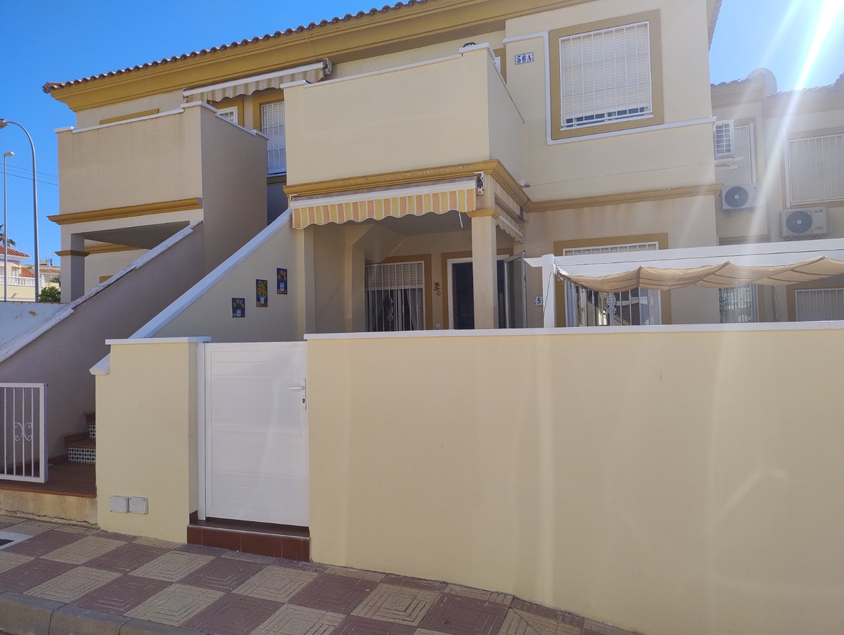 ShowFeedImage House – Bungalow in Orihuela