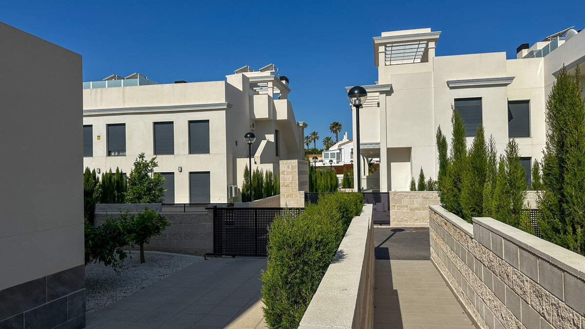 ShowFeedImage House – Bungalow in Rojales