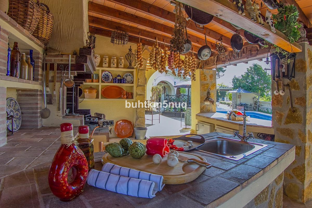 House – Detached Villa in Calpe
