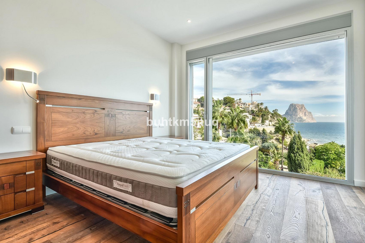 House – Detached Villa in Calpe