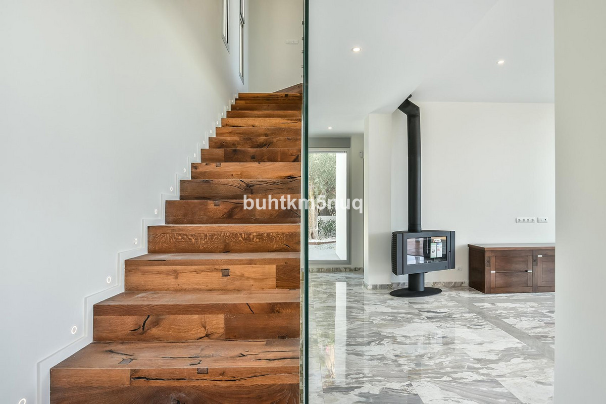 House – Detached Villa in Calpe