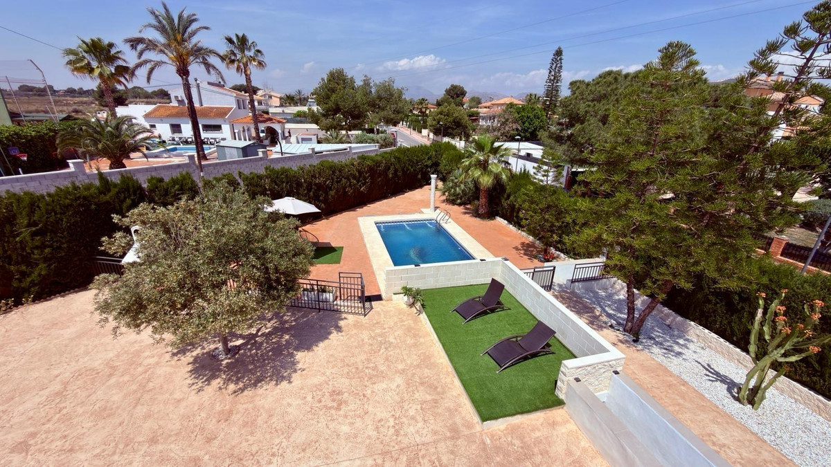 House – Detached Villa in San Vicente del Raspeig