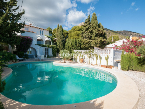 House – Detached Villa in Calpe