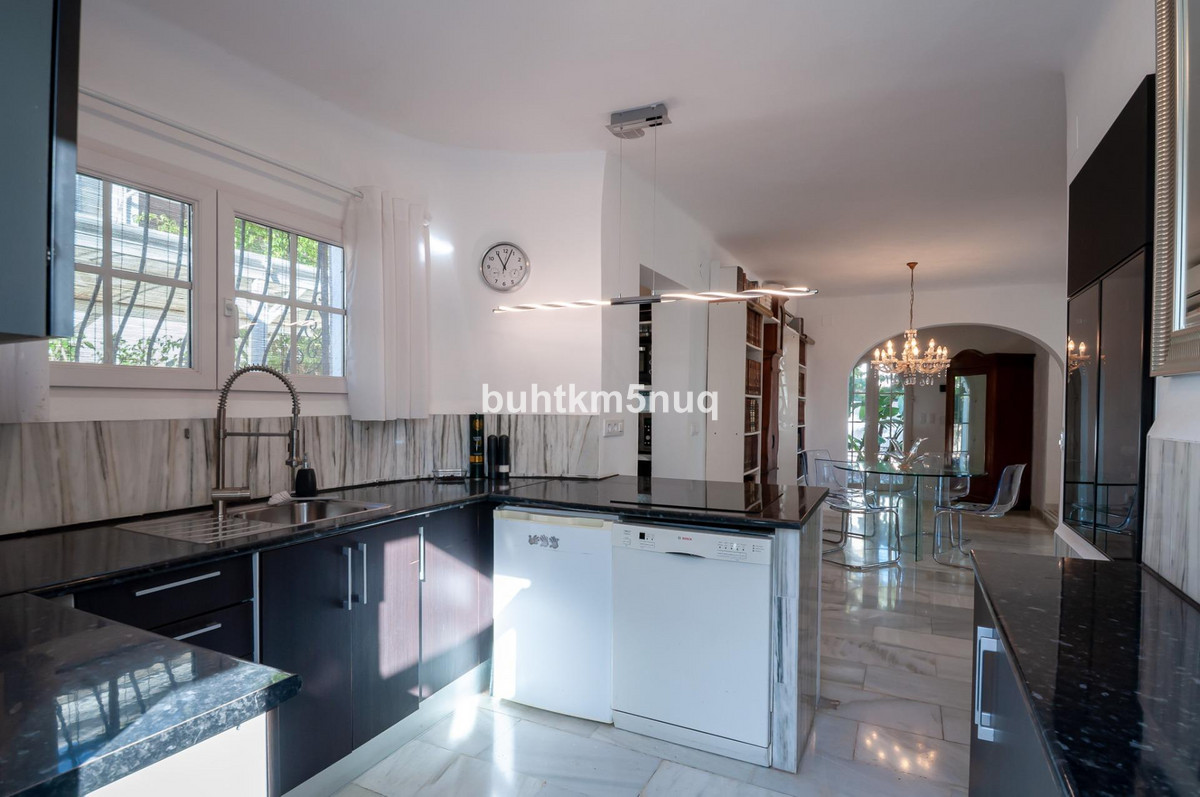House – Detached Villa in Calpe