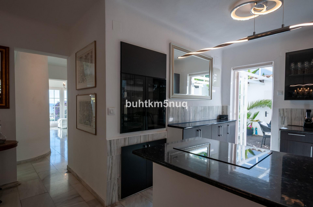 House – Detached Villa in Calpe