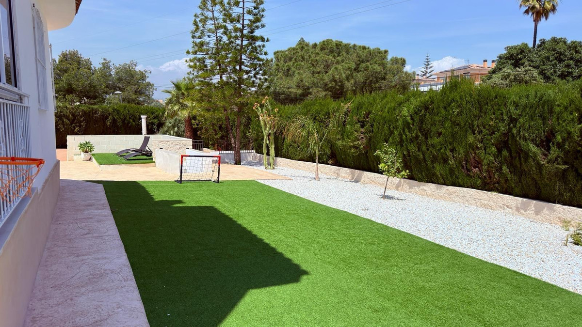 House – Detached Villa in San Vicente del Raspeig