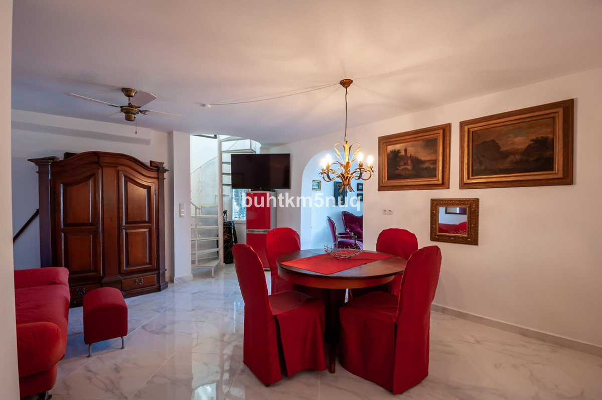 House – Detached Villa in Calpe