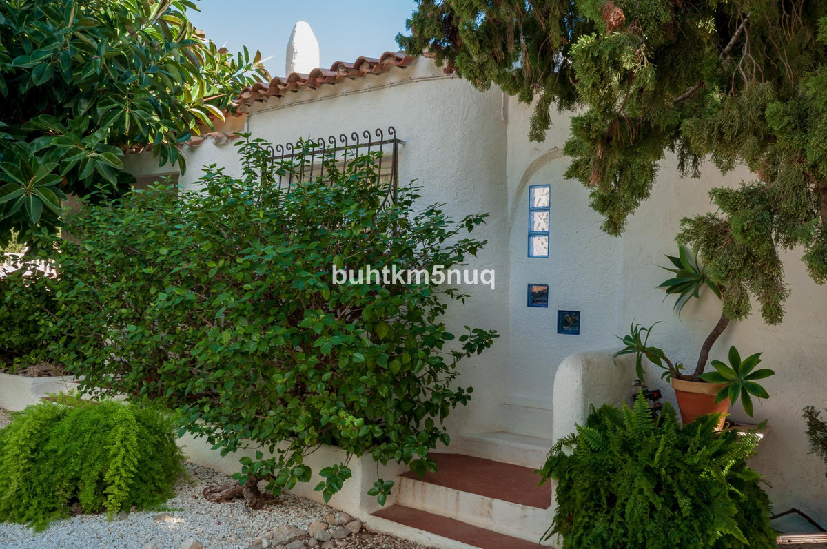 House – Detached Villa in Calpe