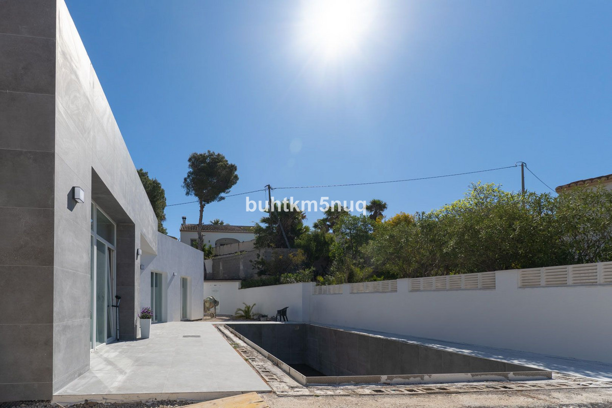 House – Detached Villa in Calpe