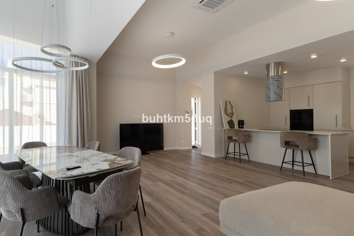 House – Detached Villa in Calpe