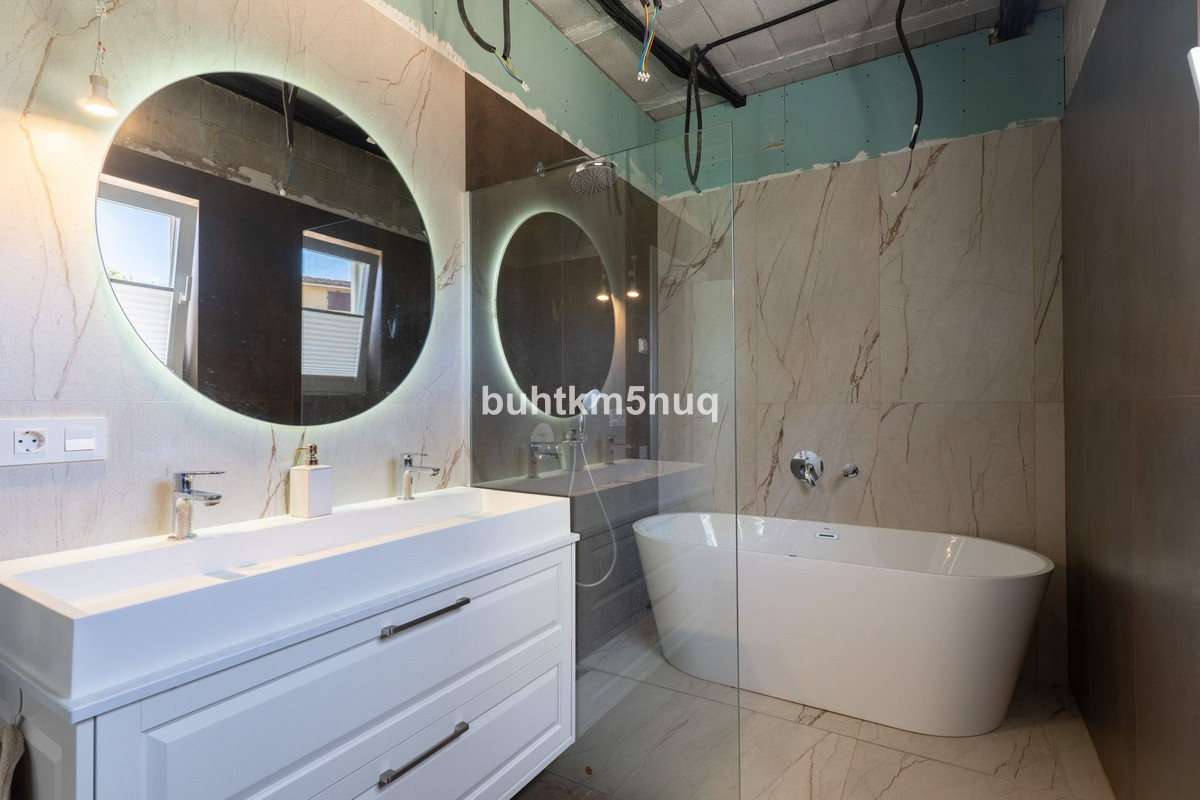 House – Detached Villa in Calpe