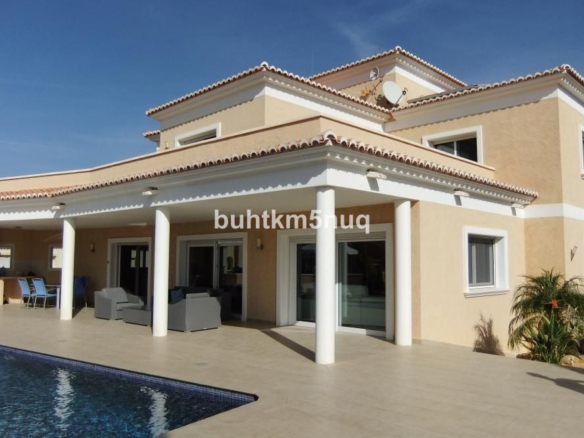 House – Detached Villa in Calpe