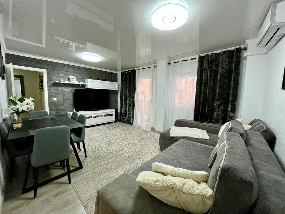 ShowFeedImage Apartment – Middle Floor Apartment in Torrevieja