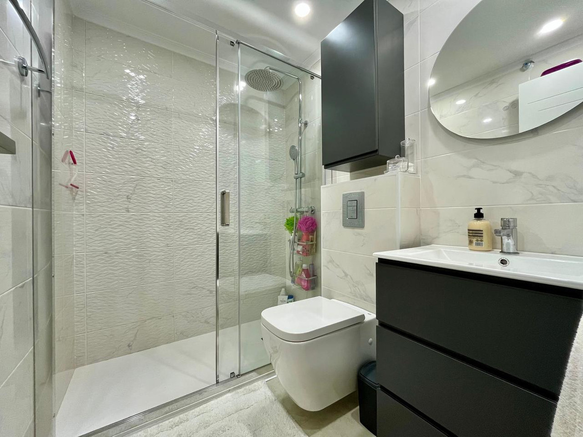 ShowFeedImage Apartment – Middle Floor Apartment in Torrevieja
