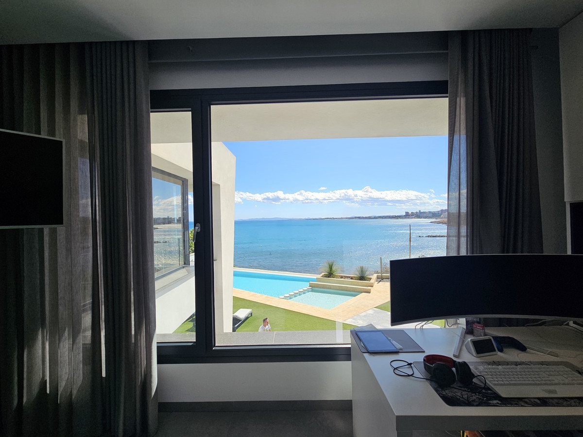 ShowFeedImage House – Detached Villa in Orihuela