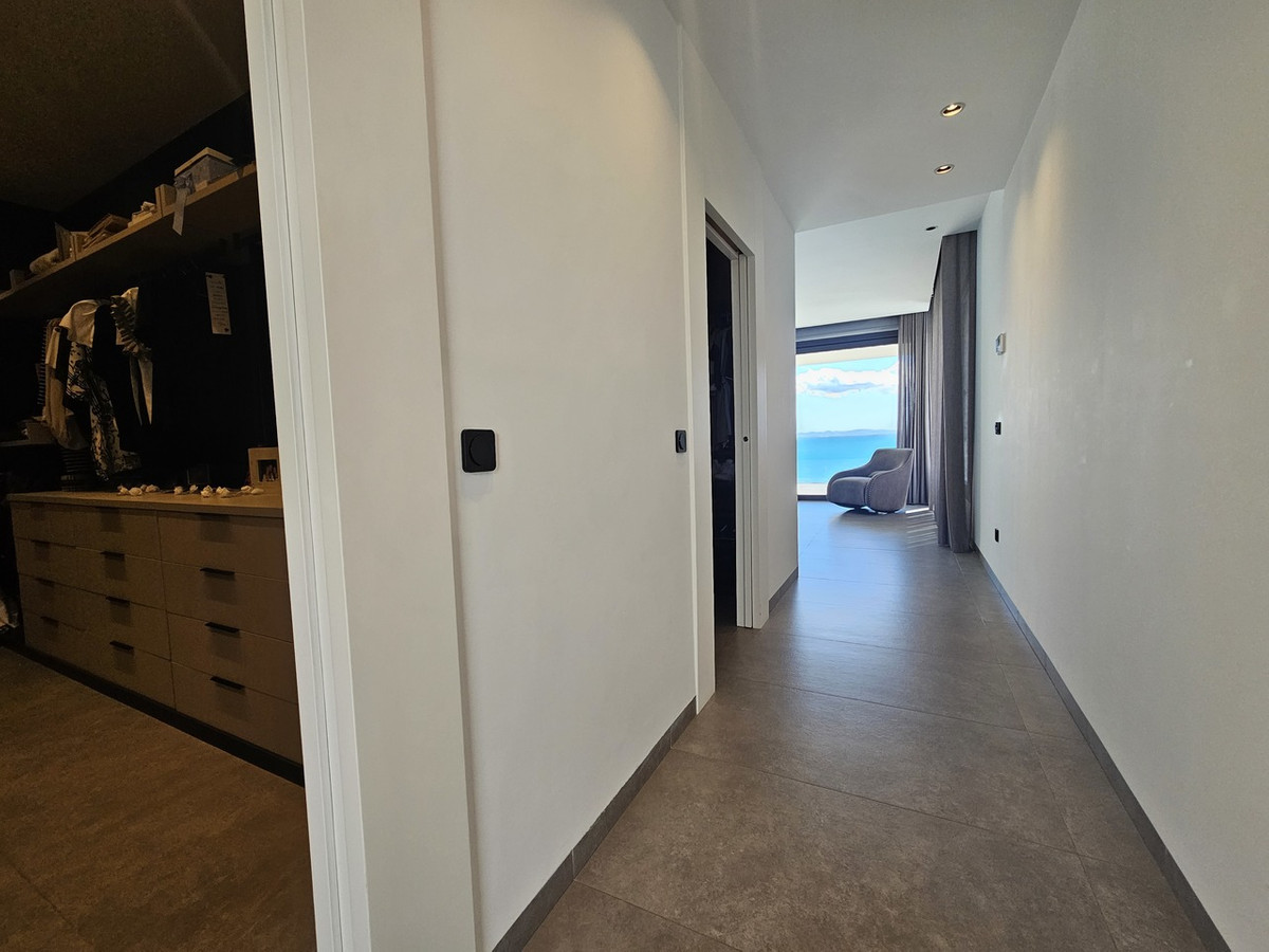 ShowFeedImage House – Detached Villa in Orihuela