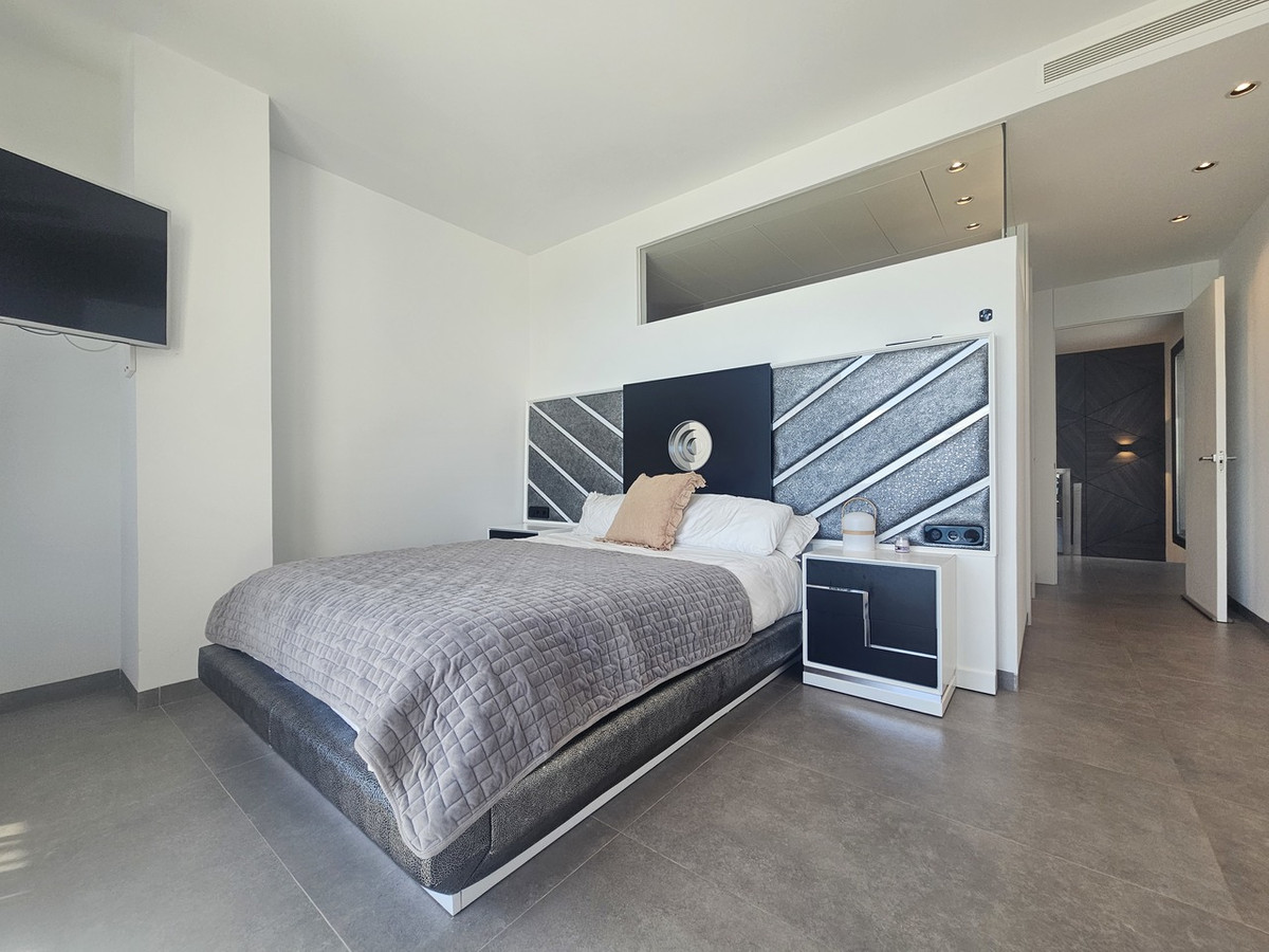 ShowFeedImage House – Detached Villa in Orihuela
