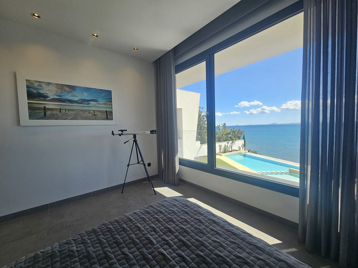 ShowFeedImage House – Detached Villa in Orihuela