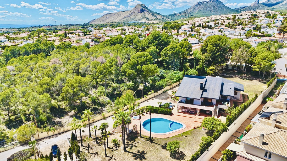 ShowFeedImage House – Detached Villa in La Nucia