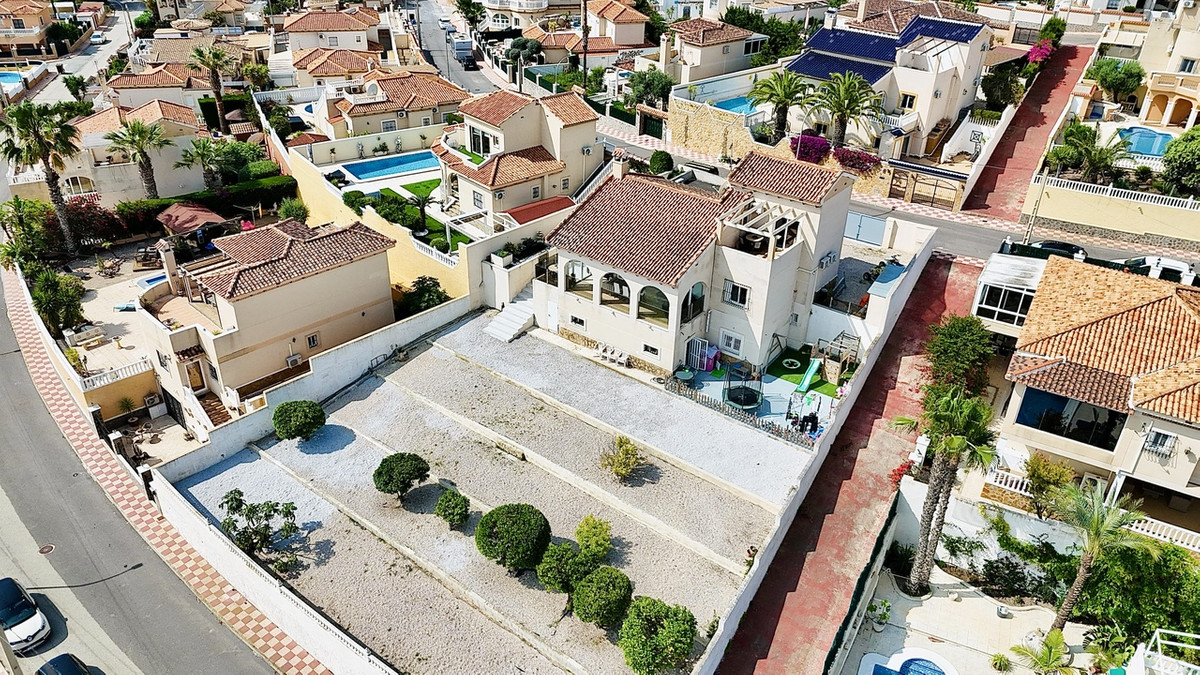 ShowFeedImage House – Detached Villa in San Miguel de Salinas