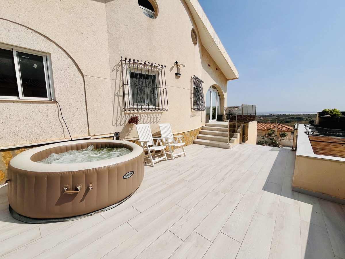 ShowFeedImage House – Detached Villa in San Miguel de Salinas