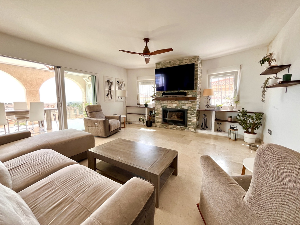 ShowFeedImage House – Detached Villa in San Miguel de Salinas