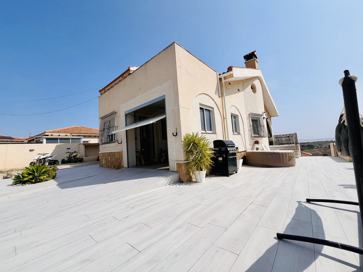 ShowFeedImage House – Detached Villa in San Miguel de Salinas