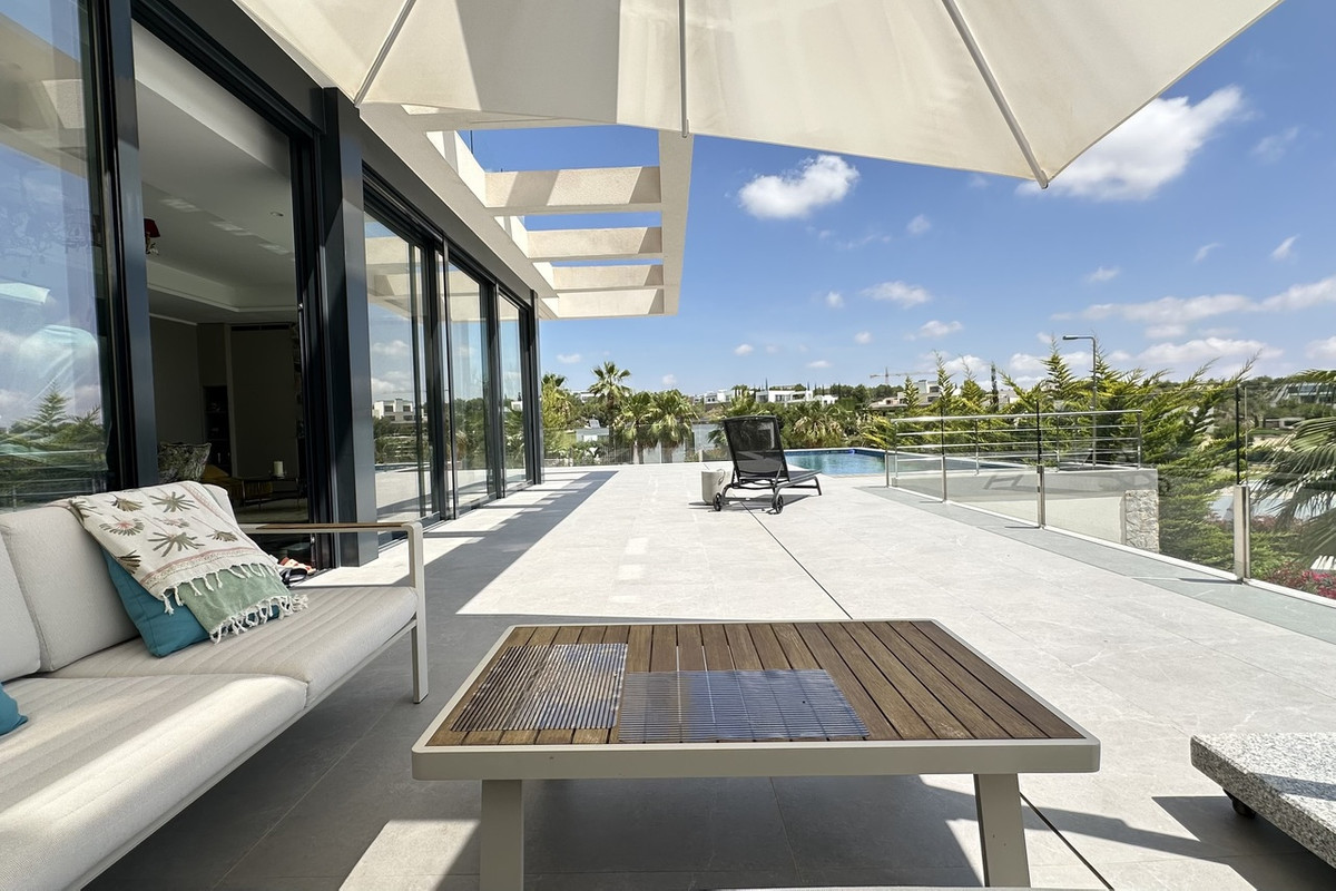 ShowFeedImage House – Detached Villa in Orihuela