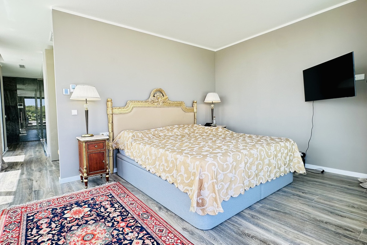 ShowFeedImage House – Detached Villa in Orihuela