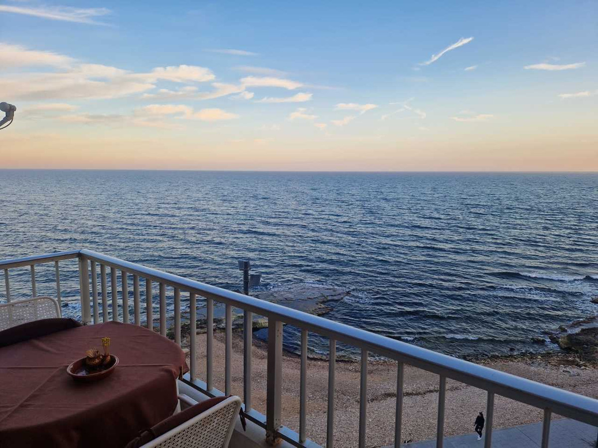 ShowFeedImage Apartment – Middle Floor Apartment in Torrevieja