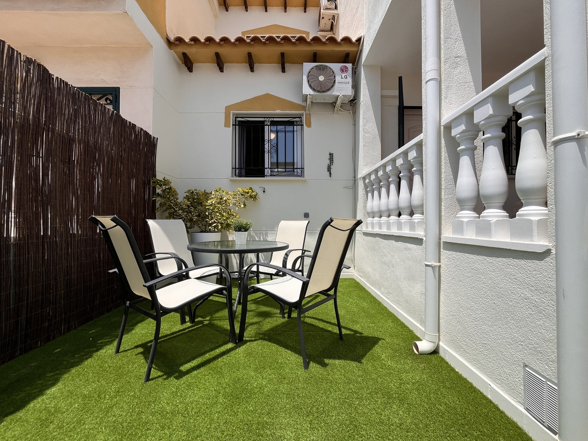 ShowFeedImage House – Townhouse in Orihuela